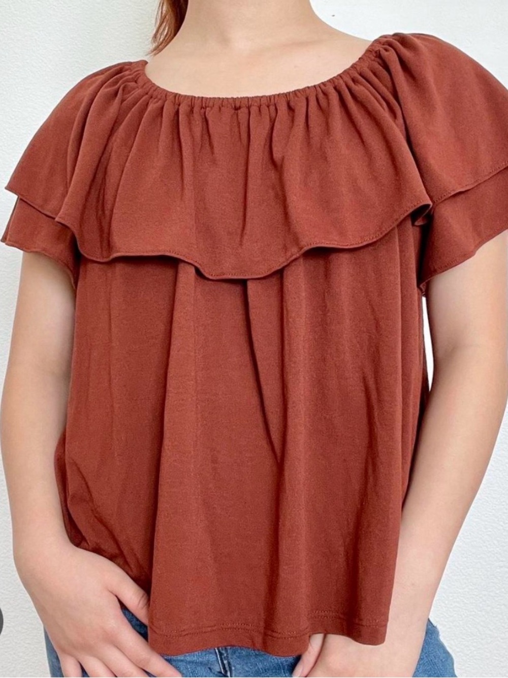 UNIQLO Off-Shoulder Ruffle Top - Picture 2 of 5